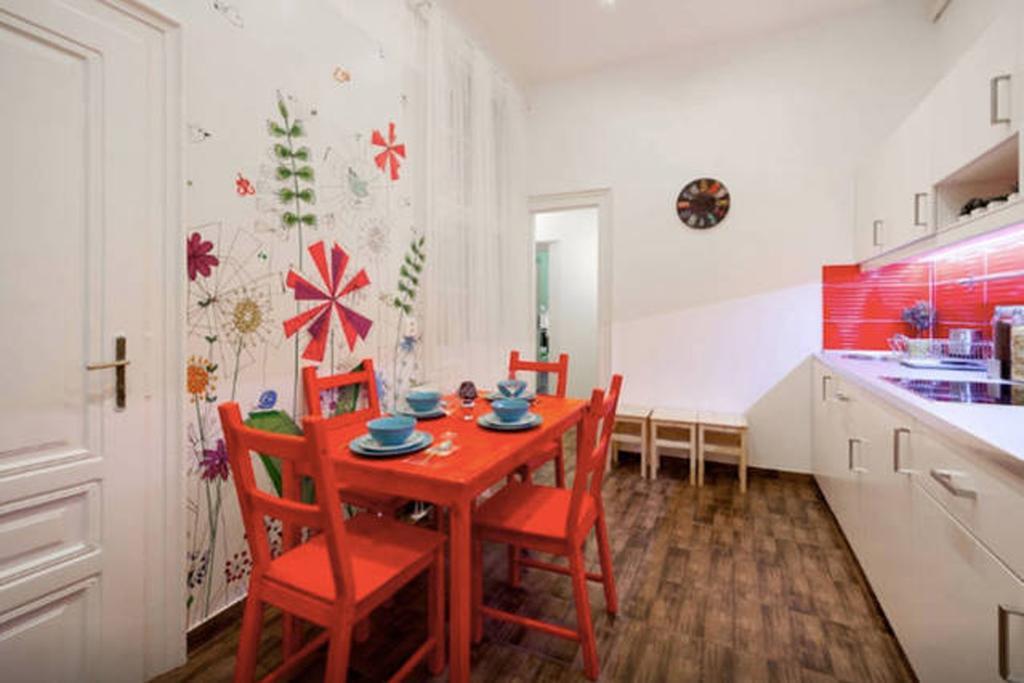 Budget Apartment By Hi5-Kiraly 99 Будапеща Екстериор снимка